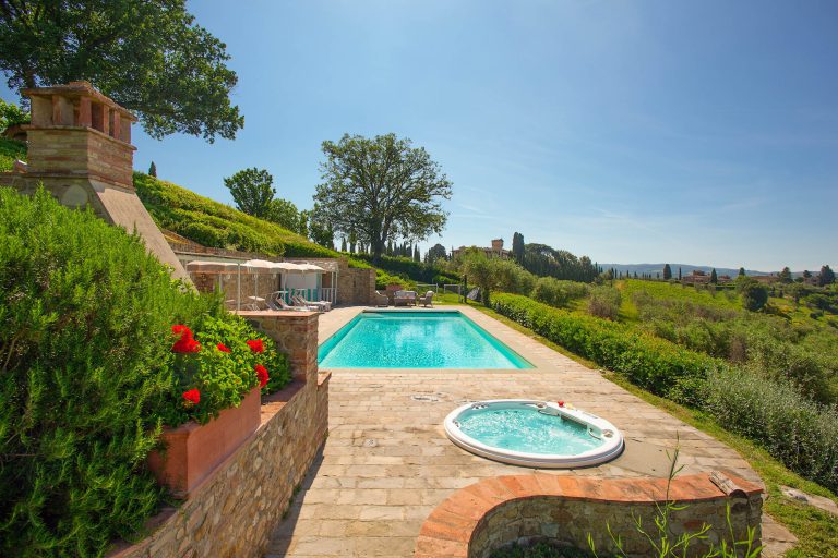 Morea 43 pool