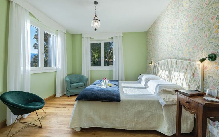 Villa angelica green bedroom