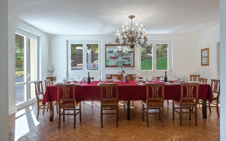 Villa angelica dining room