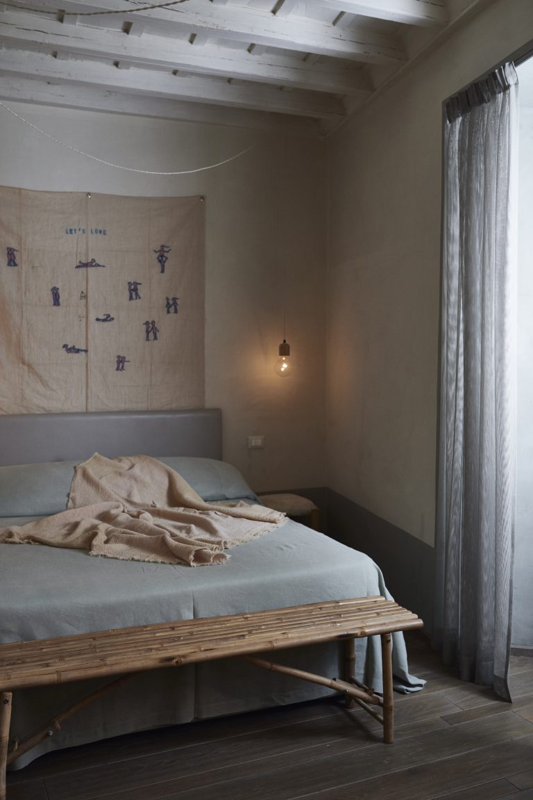 CasaCau studio bed