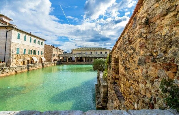 620x400_water_piazza_bagno_vignoni.jpg