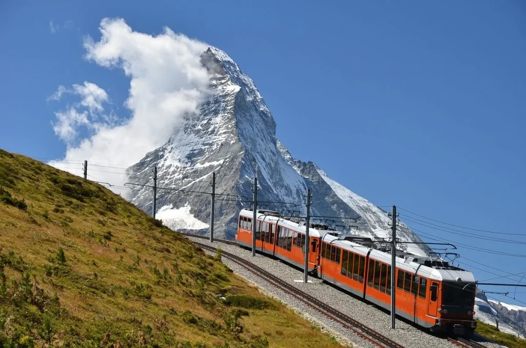 lakes-daytrips-gornergrat-train-and-matterhorn-monte-cervino-switzerland.jpg