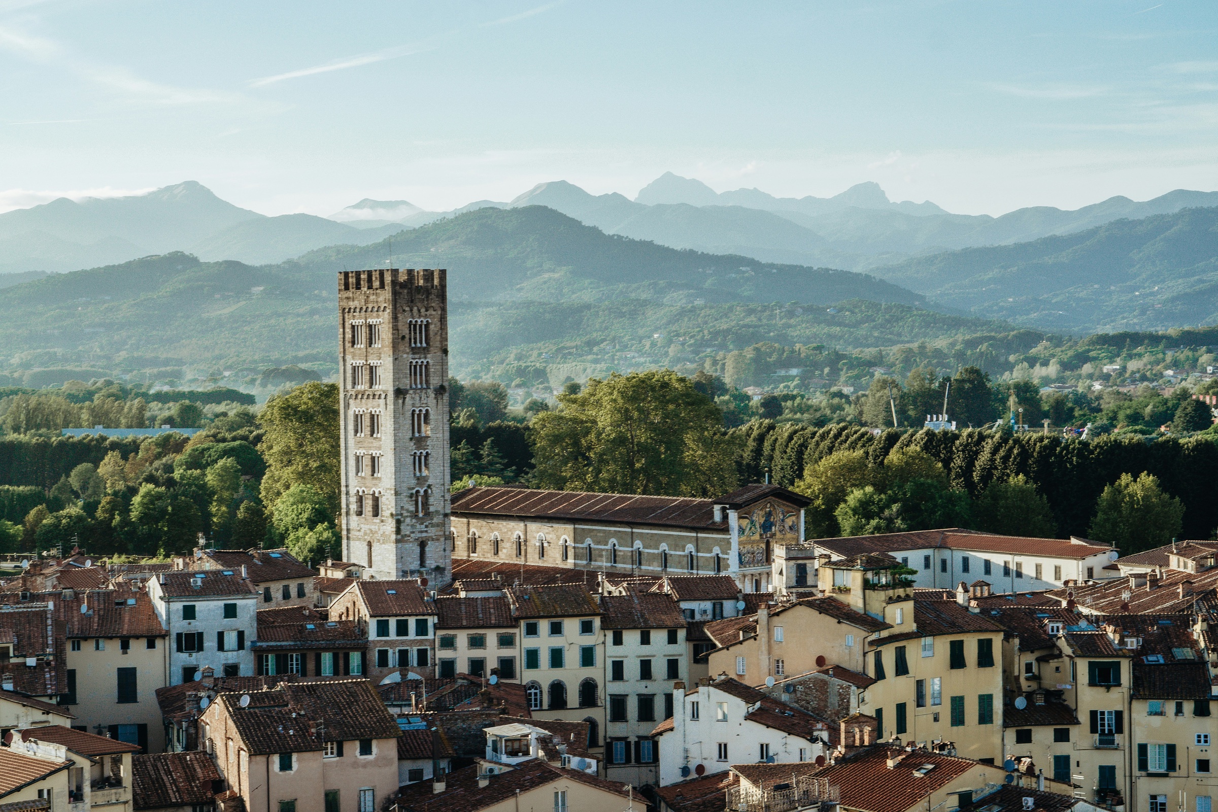Introduction to Lucca Tour with Guinigi Tower