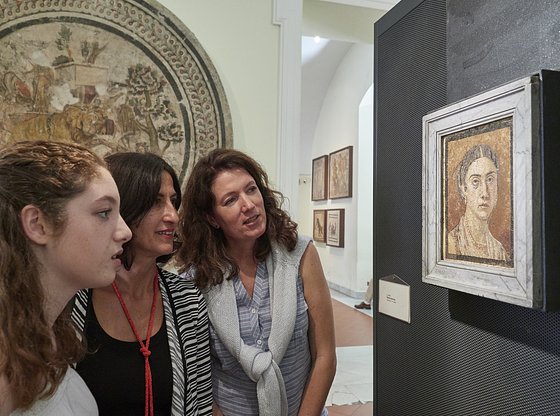 Elena Ferrante's Literary Tour of Naples