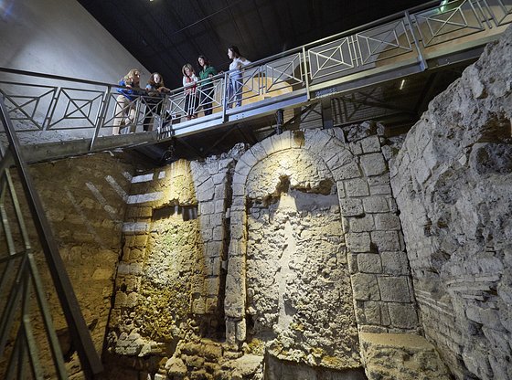 Full-Day Pompeii Day Trip for Kids from Naples with Skip-the-Line Tickets