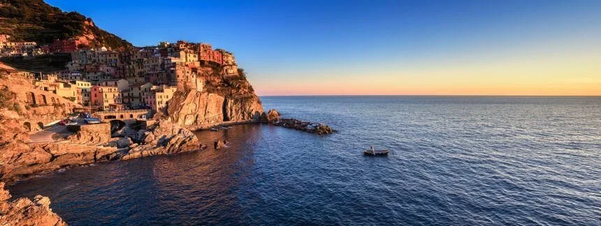 manarola_village_liguria_italy_alt_2_2.jpg