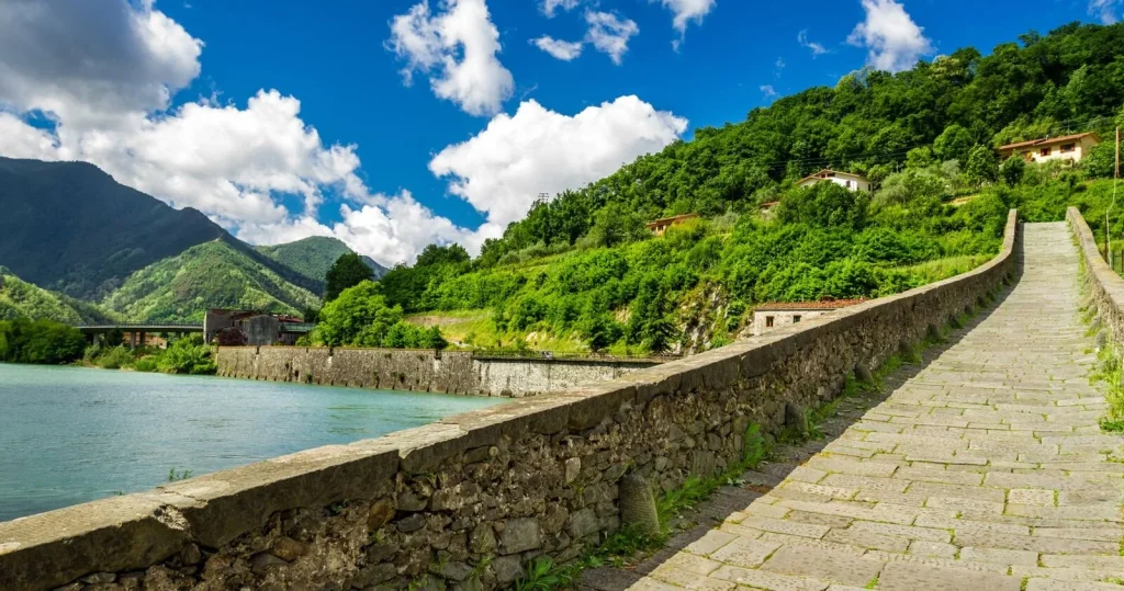 reasons-lucca-borgo-a-mozzano-garfagnana.jpg