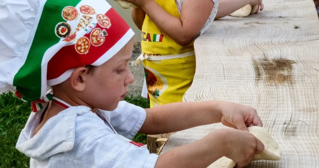 reasons-lucca-kids-pizza-class.jpg