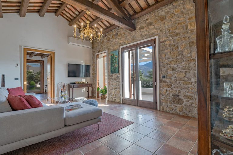 Villa Aieri, Sicily