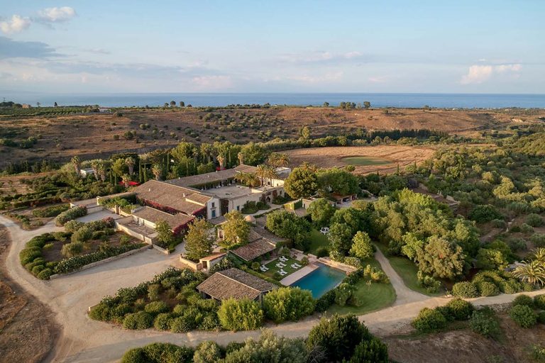 Villa Cornelia, Sicily