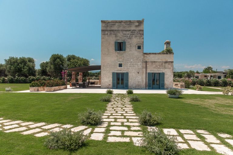 Villa Dagea, Puglia