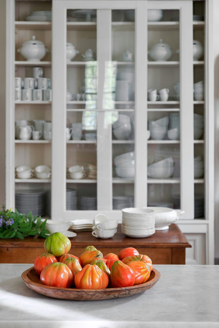 Villa Tavernaccia — Kitchen dresser