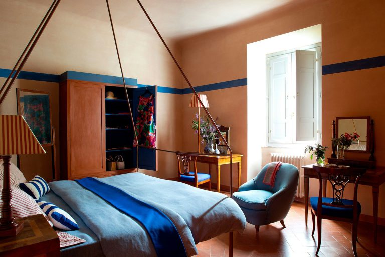 Villa Tavernaccia — Blue bedroom