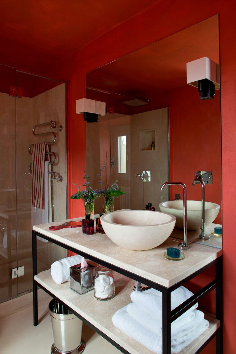 Villa Tavernaccia — En-suite bathroom