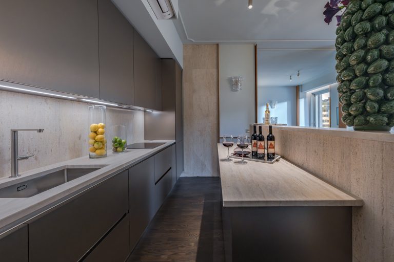 Villa Arnova, Florence — Modern kitchen