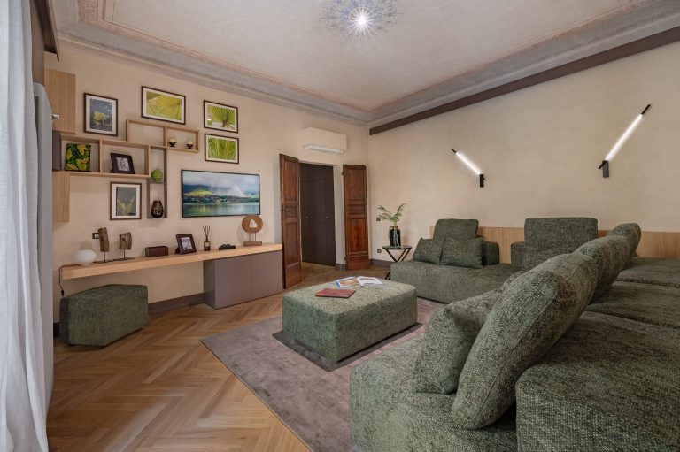 Villa Belcortese, Florence — Second living room