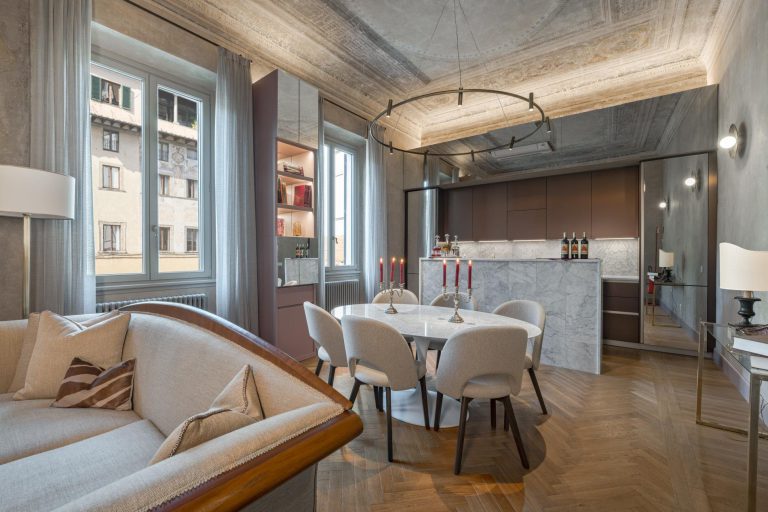 Villa Elirenza, Florence — Living and dining room