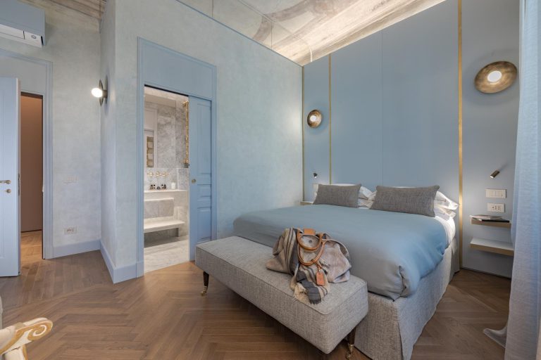 Villa Elirenza, Florence — Twin/king bedroom