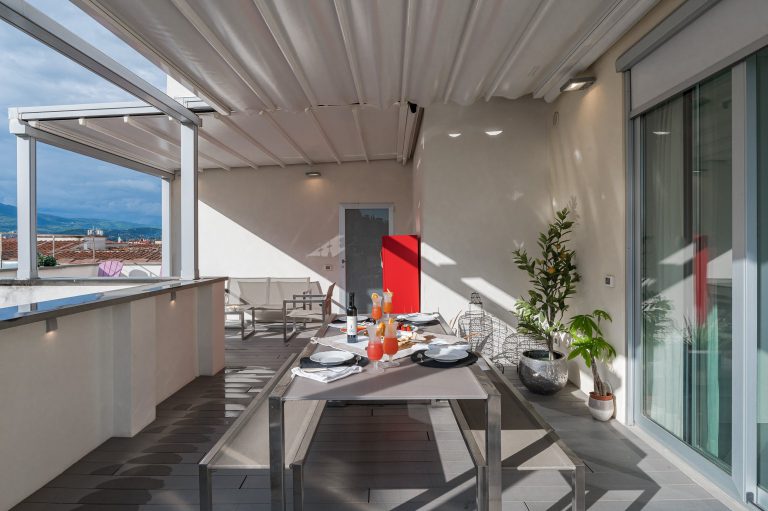 Villa Florbianca, Florence — Covered rooftop terrace