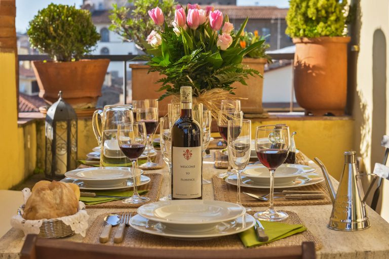 Villa Nau, Florence — Lunch on the terrace