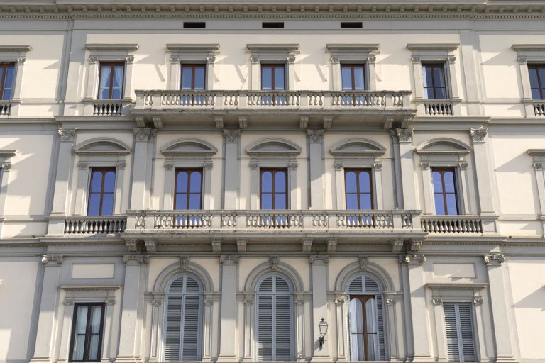 Palazzo Sarzana-Fici — Palazzo facade