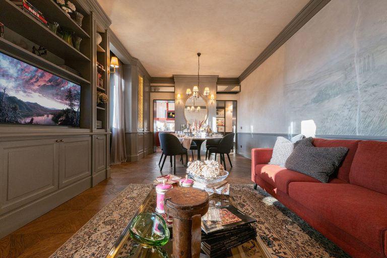Villa Rivarno, Florence — Living and dining room