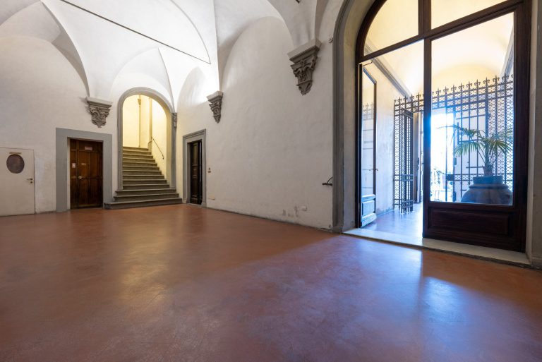 Villa Rivarno, Florence — Vaulted entrance hall