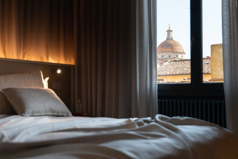 Villa Rivarno, Florence — Bedroom with a view of the dome