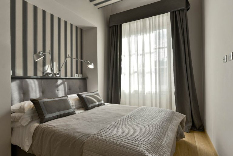 Villa Scudo, Florence — Queen bedroom