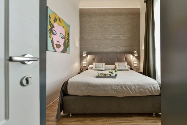 Villa Scudo, Florence — Queen bedroom