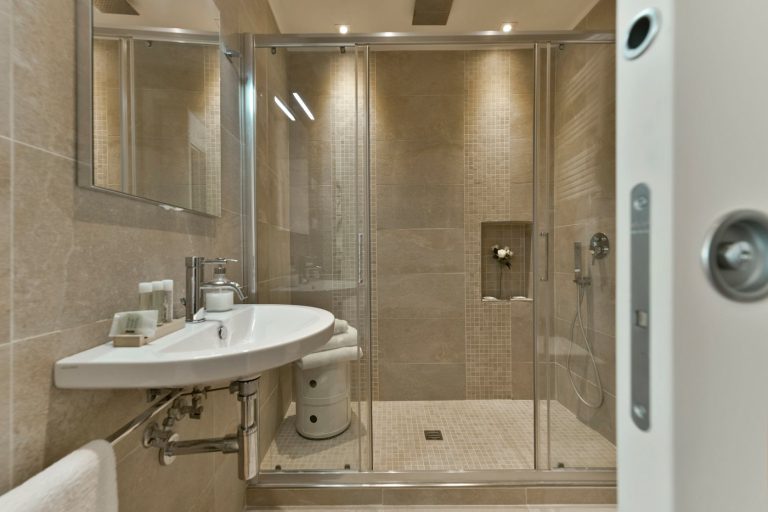 Villa Scudo, Florence — Shower room