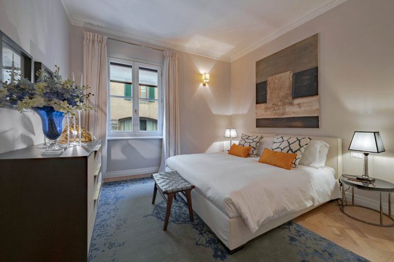 Villa Turan, Florence — King bedroom