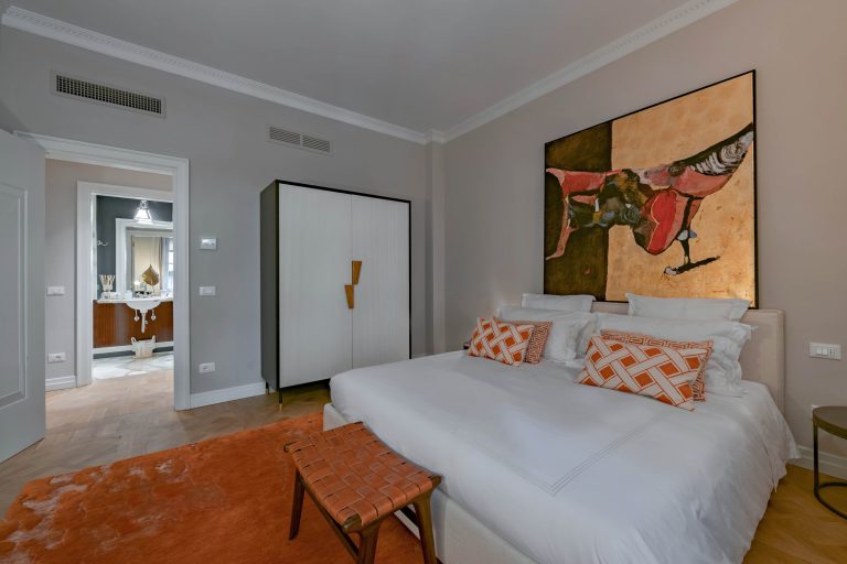 Villa Turan, Florence — King bedroom