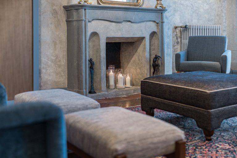 Villa Valorea, Florence — Fireside seating