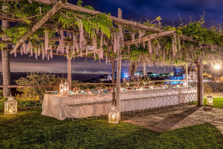 Villa Stradivari — Dining pergola